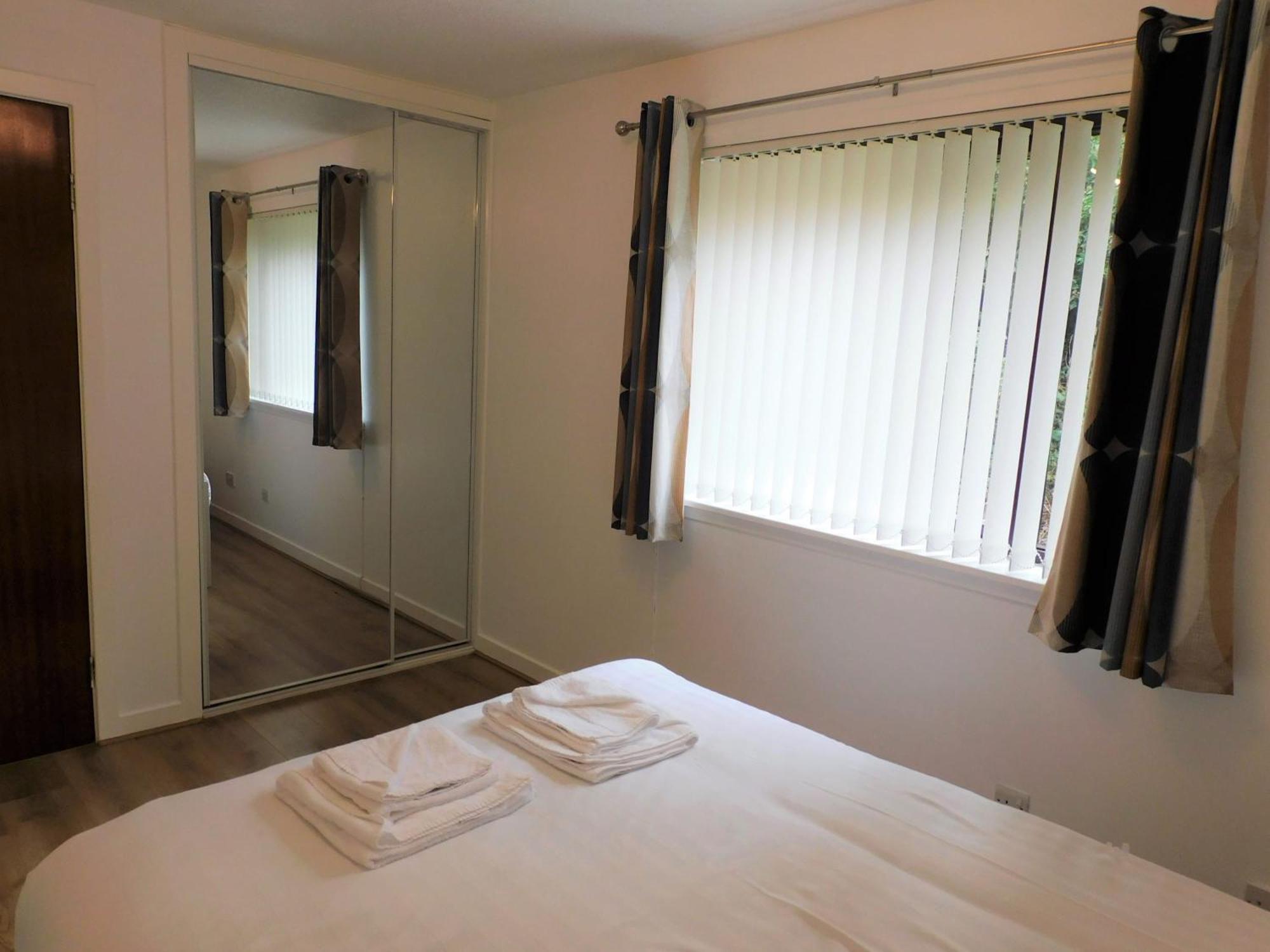 2 Bed Apt On Quiet Cul-De-Sac, Fab Location Paisley Exterior photo